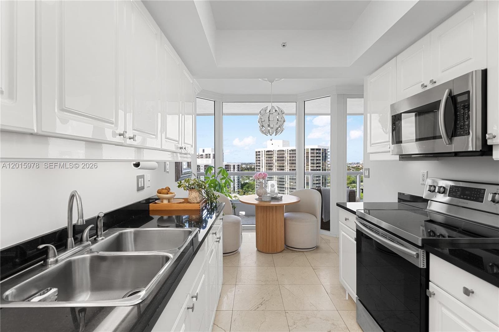 SOUTH TOWER AT THE POINT · #1707 in Aventura - Photo 7