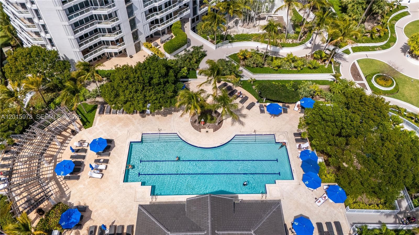 SOUTH TOWER AT THE POINT · #1707 in Aventura - Photo 3