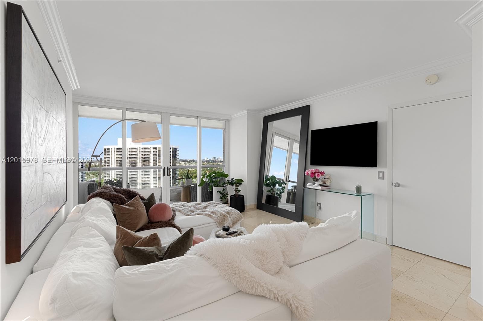 SOUTH TOWER AT THE POINT · #1707 in Aventura - Photo 9