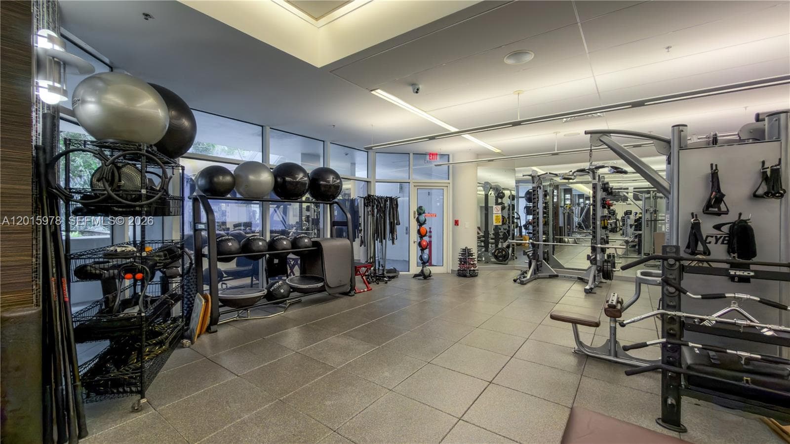SOUTH TOWER AT THE POINT · #1707 in Aventura - Photo 33