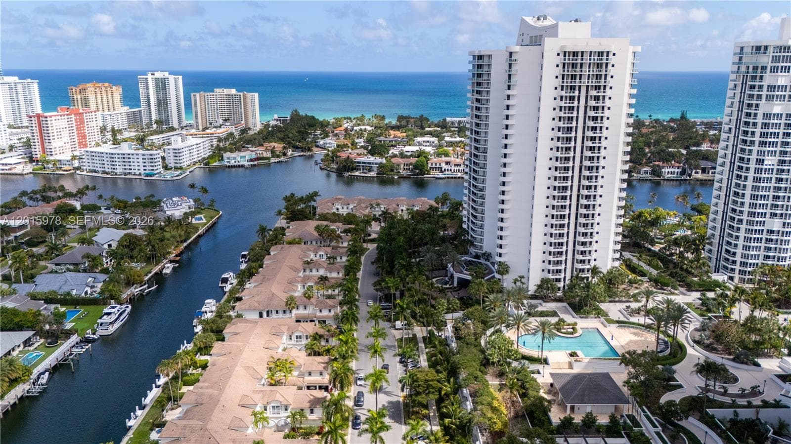 SOUTH TOWER AT THE POINT · #1707 in Aventura - Photo 45