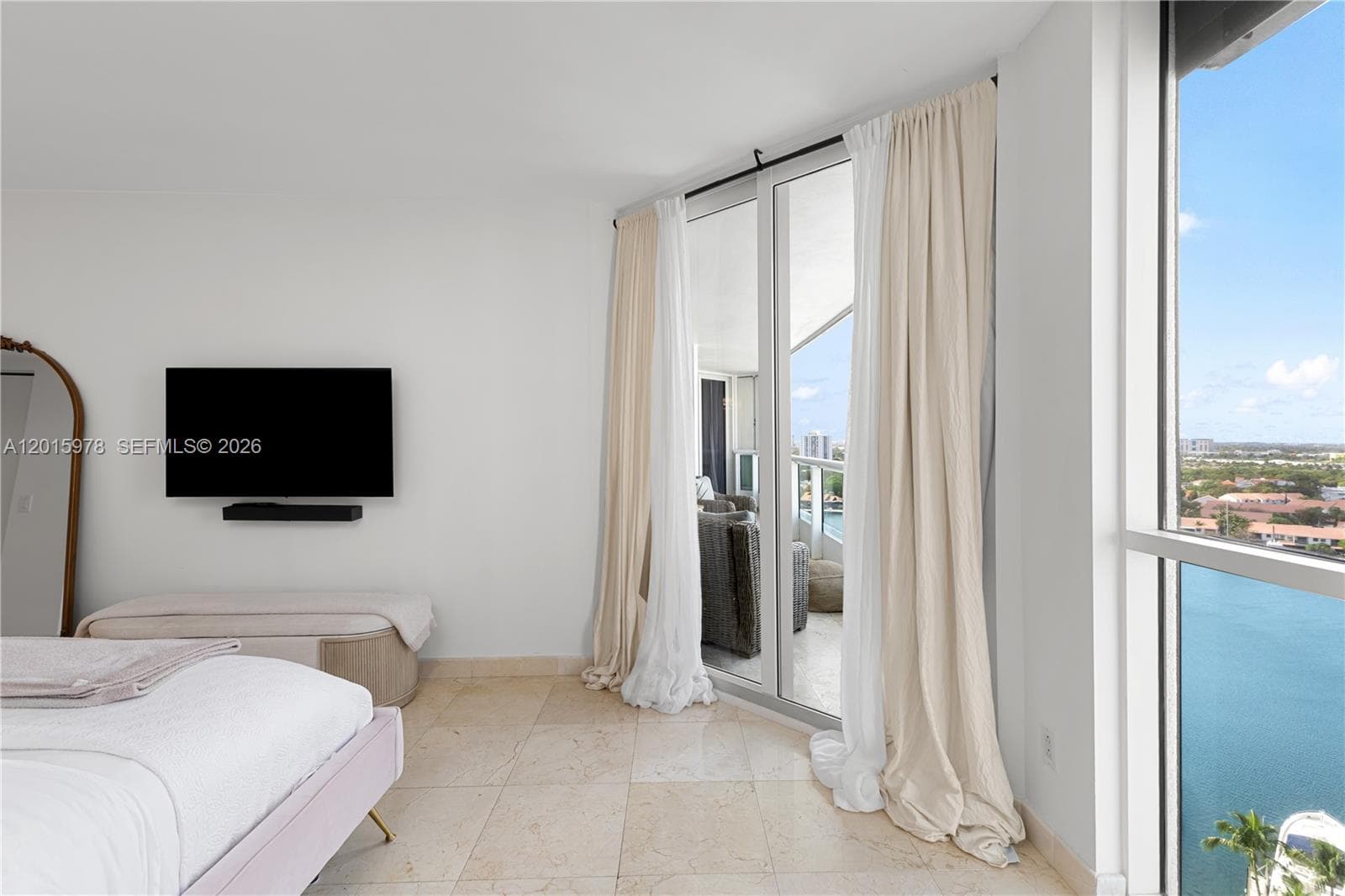 SOUTH TOWER AT THE POINT · #1707 in Aventura - Photo 15