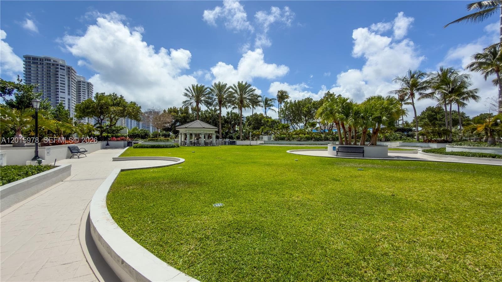 SOUTH TOWER AT THE POINT · #1707 in Aventura - Photo 39