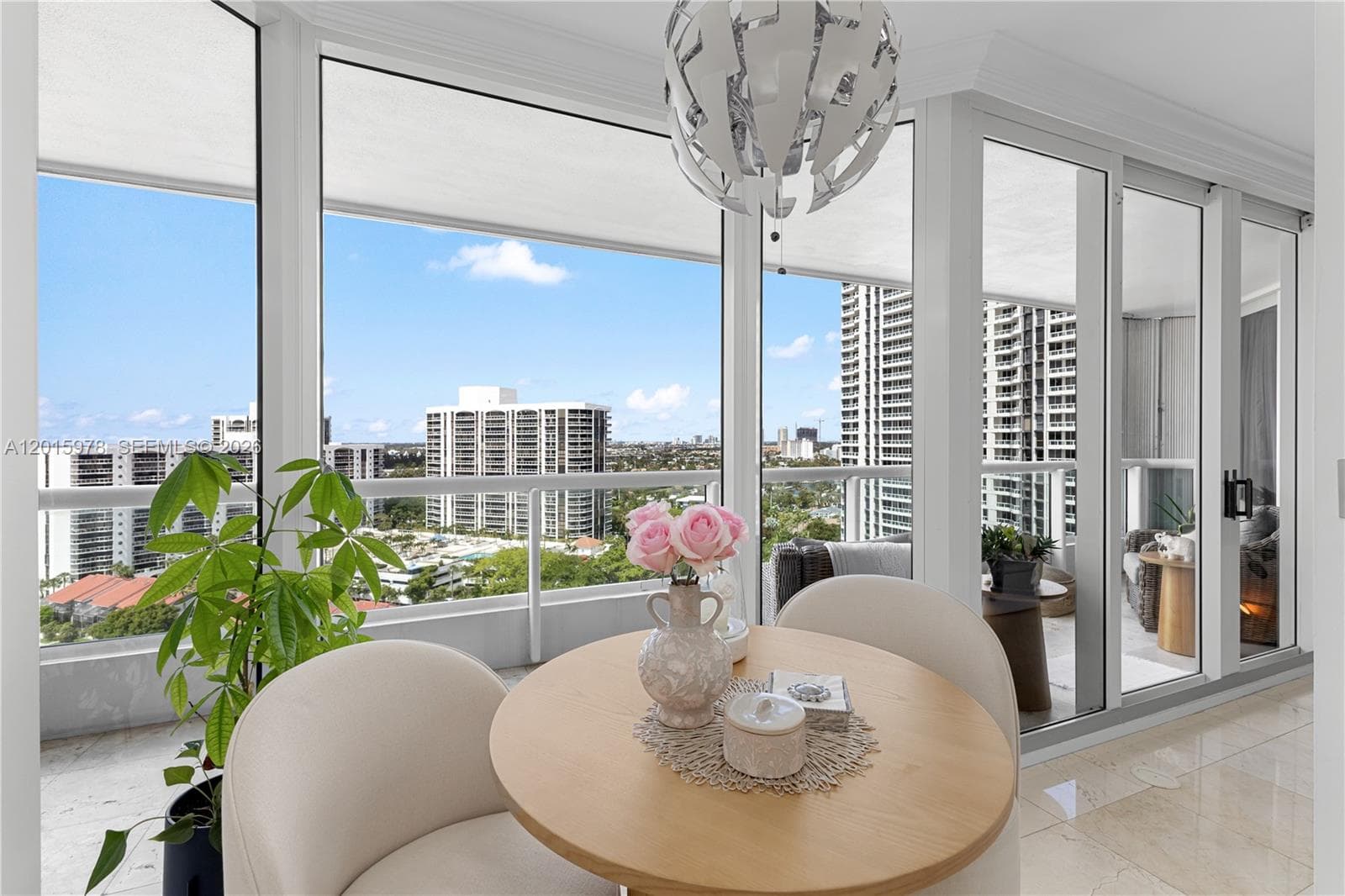 SOUTH TOWER AT THE POINT · #1707 in Aventura - Photo 8