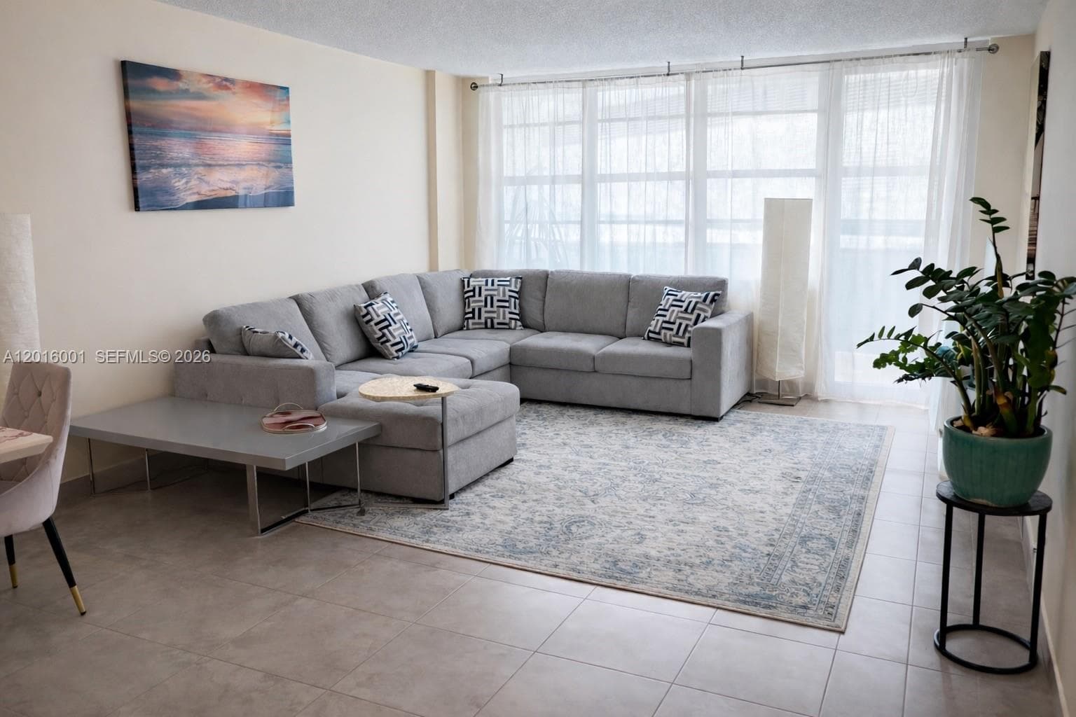 SEA AIR TOWERS CONDO · #1015 in Hollywood - Photo 2