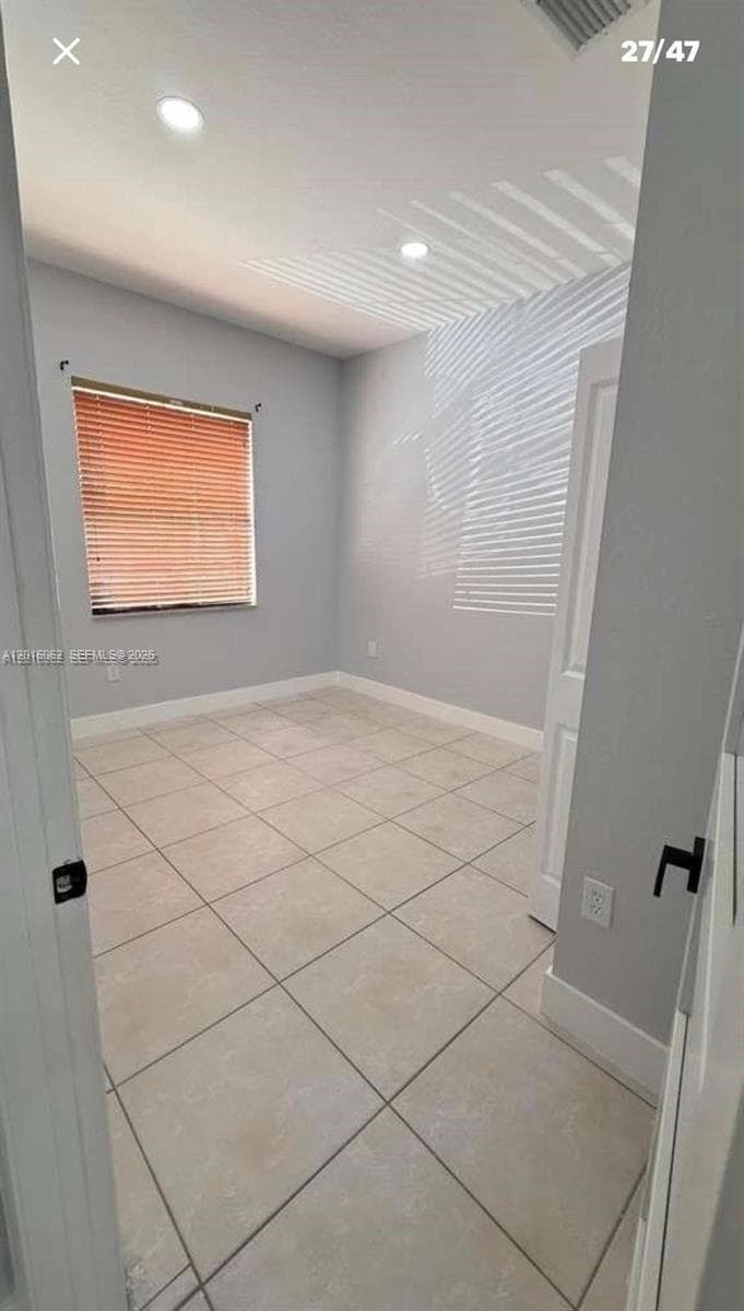 2120 NE 37th Rd #1 photo 17