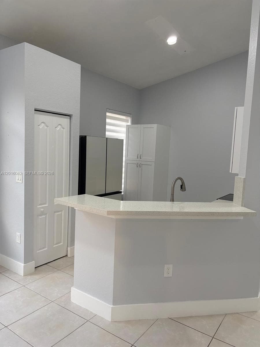 2120 NE 37th Rd #1 photo 9