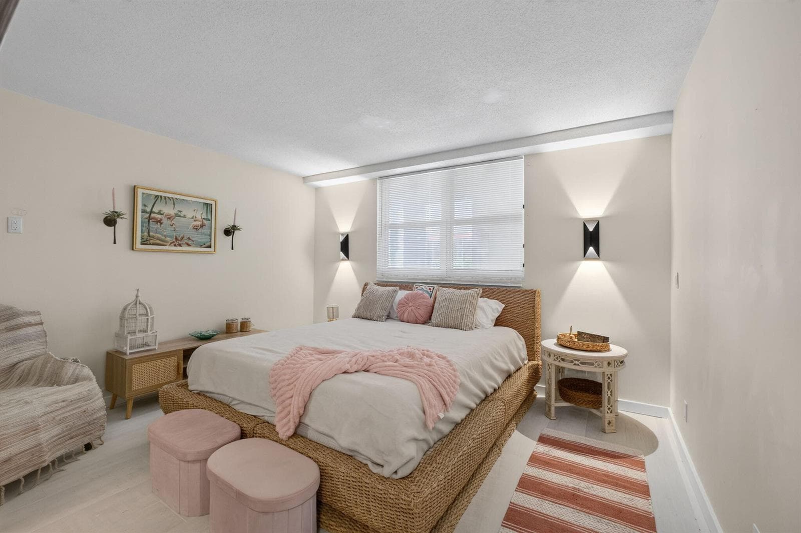 Bedroom Photo #2