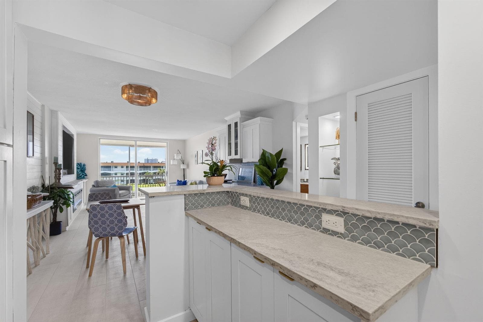 Kitchen Photo #1