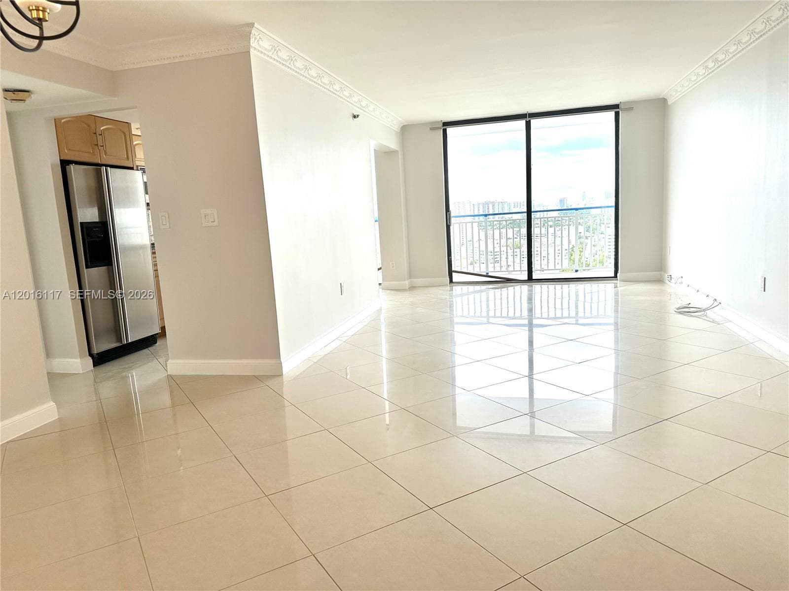 WINSTON TOWERS 600 CONDO · #2411 in Sunny Isles Beach - Photo 3