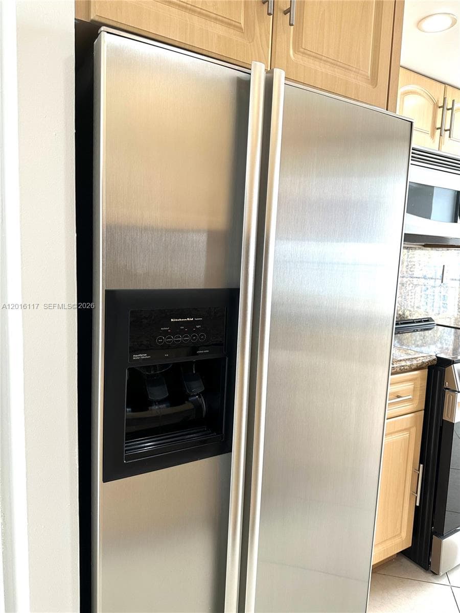 WINSTON TOWERS 600 CONDO · #2411 in Sunny Isles Beach - Photo 9