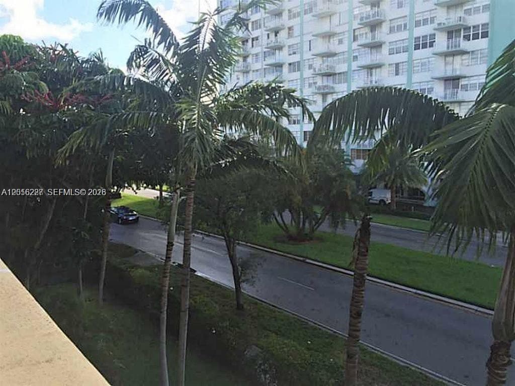 CLAREMONT PLACE CONDO · #305 in North Miami - Photo 9