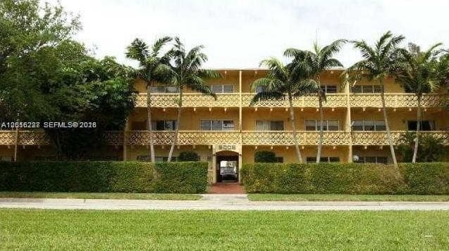 CLAREMONT PLACE CONDO · #305 in North Miami - Photo 8