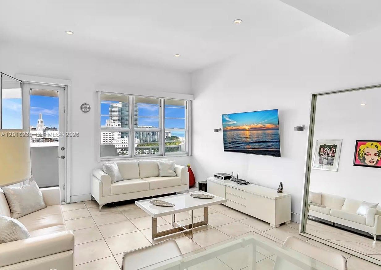 The Decoplage · #1641 in Miami Beach - Photo 2