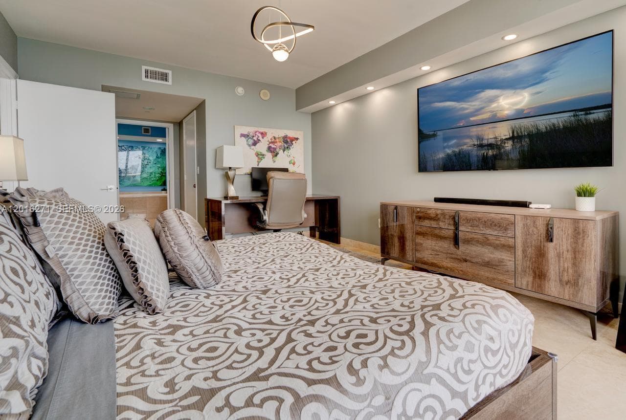 BEACH CLUB TWO · #4903 in Hallandale Beach - Photo 32