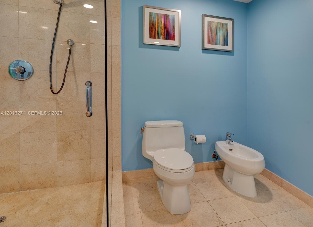 BEACH CLUB TWO · #4903 in Hallandale Beach - Photo 15