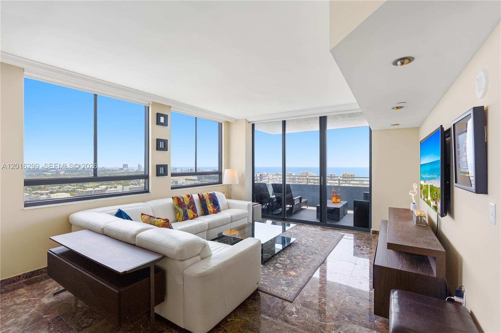 THE WAVERLY AT SOUTH BEAC · #PH05 in Miami Beach - Photo 1
