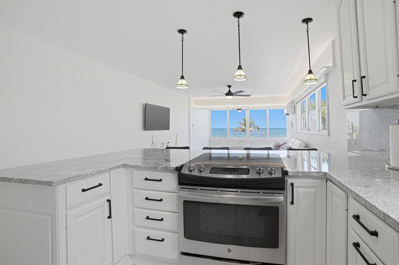 Kitchen-E