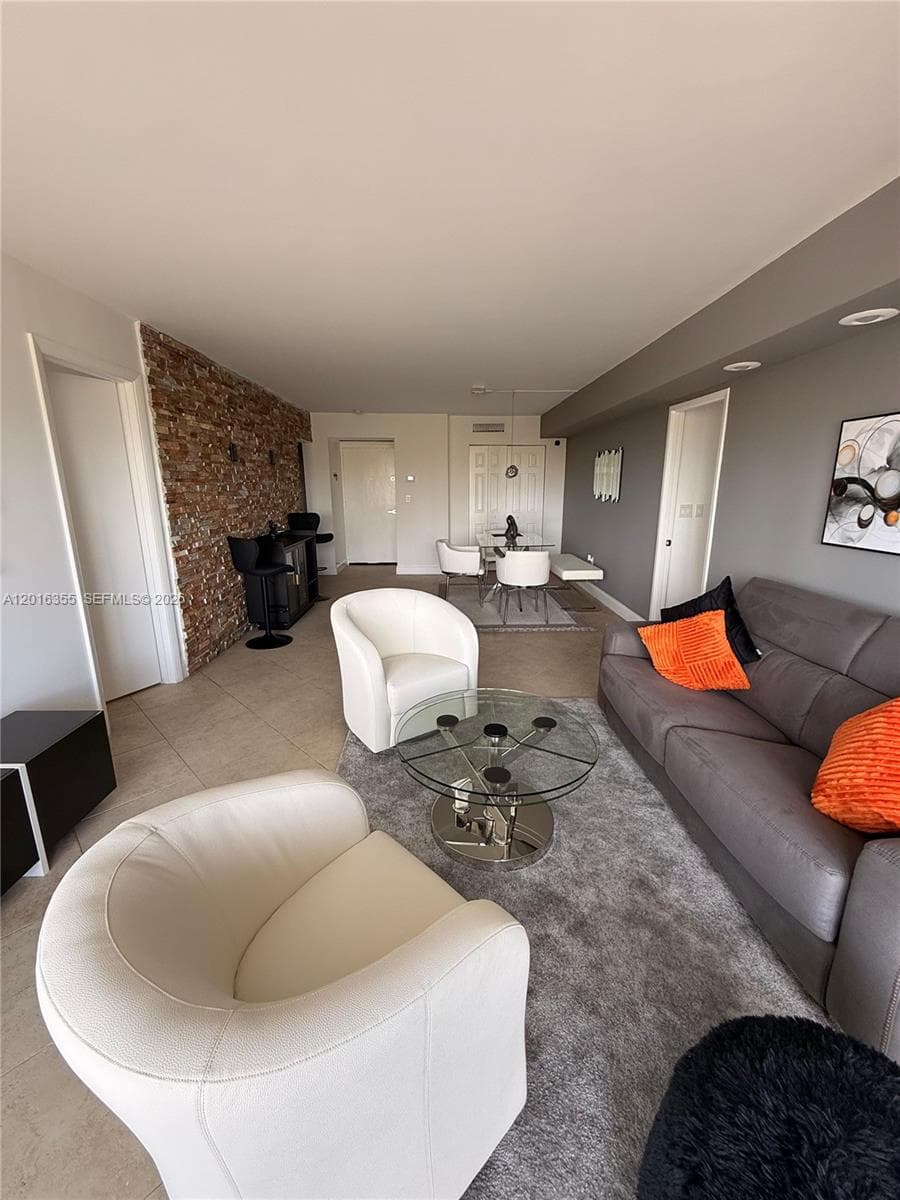 FLAMENCO TOWER · #502 in Aventura - Photo 6