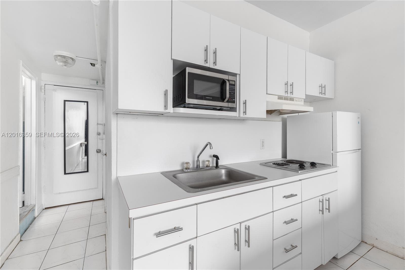 The Mantell Condo · #432 in Miami Beach - Photo 4
