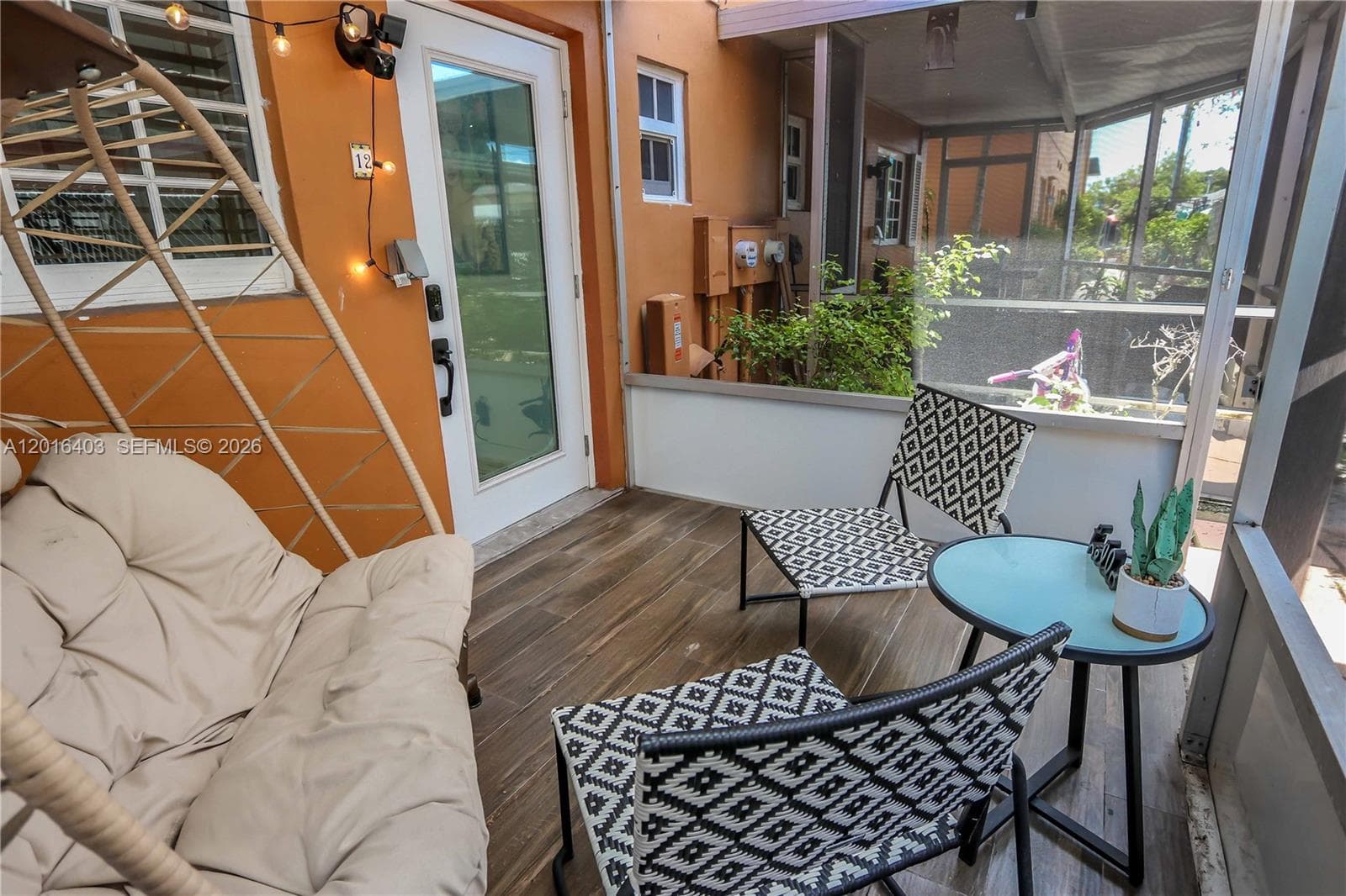 Palm Townhouse · #12 in Hollywood - Photo 24