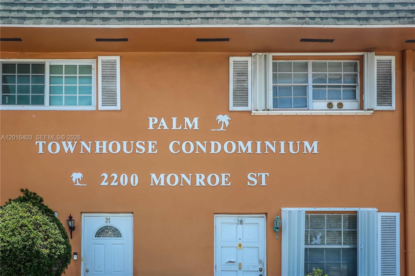 Palm Townhouse · #12 in Hollywood - Photo 33