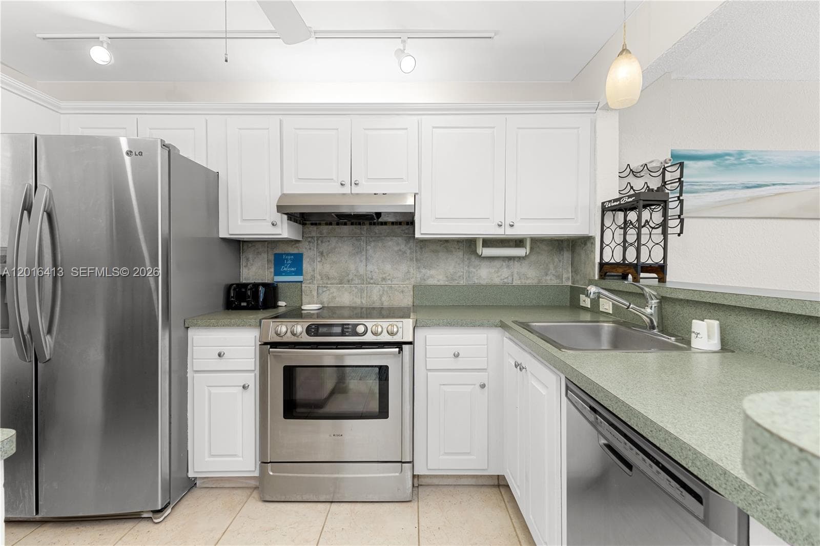 DELPHI TOWERS CONDO · #409 in Pompano Beach - Photo 4