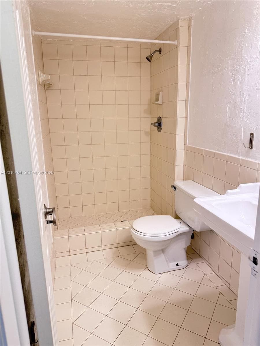 VILLA CAPRI CONDO · #301 in Coral Gables - Photo 11