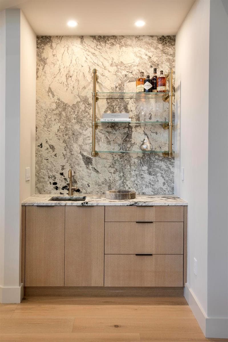 WET BAR WITH BRAZILIAN GRANITE