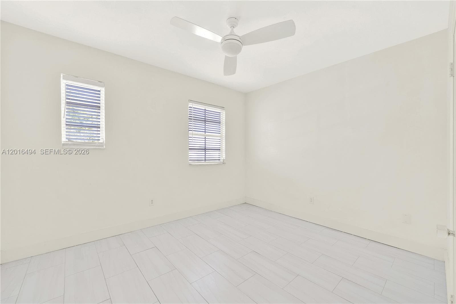 ART DECO CONDO · #102 in Miami Beach - Photo 18