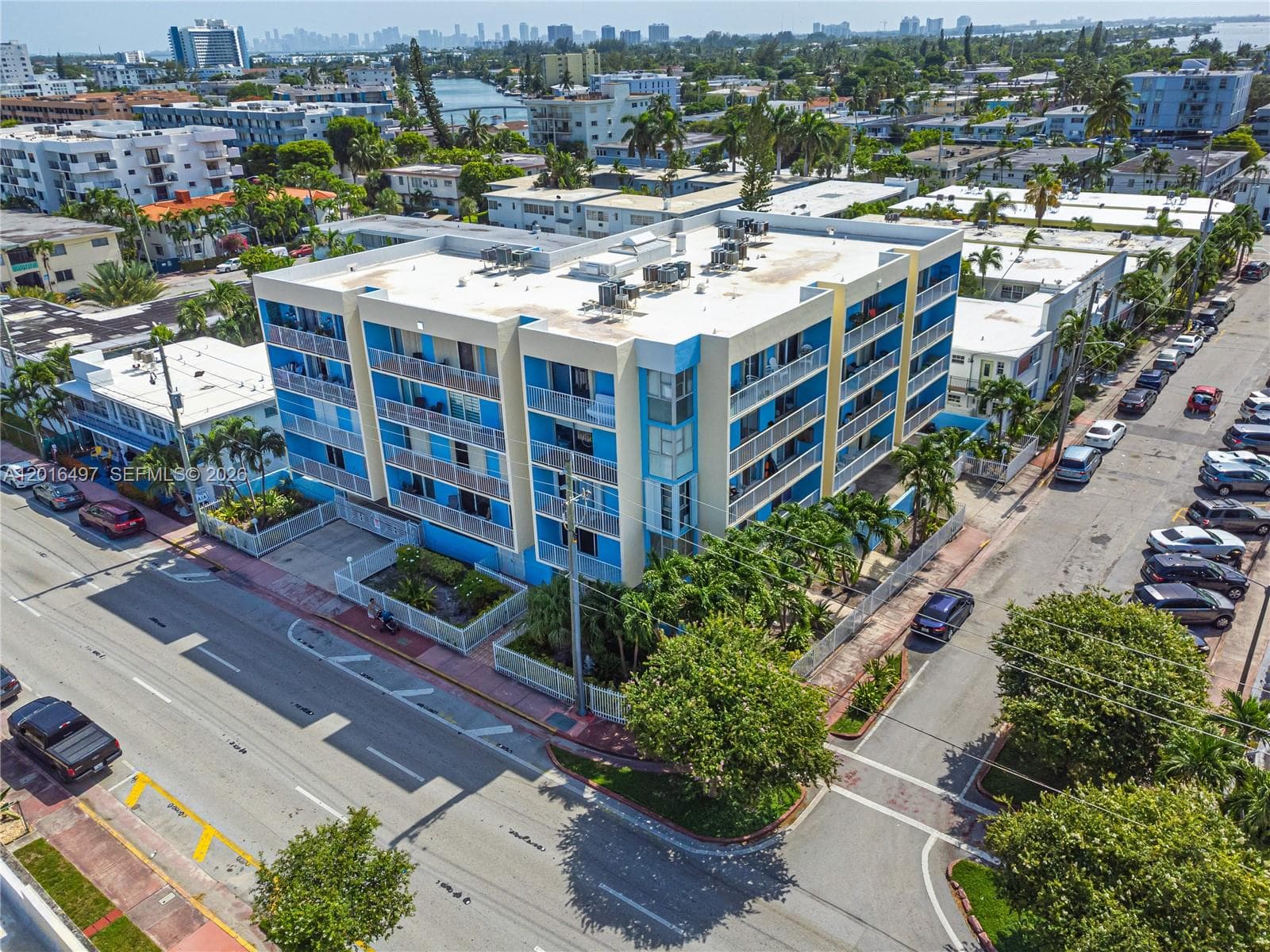 BYRON BEACH CONDO · #201 in Miami Beach - Photo 39