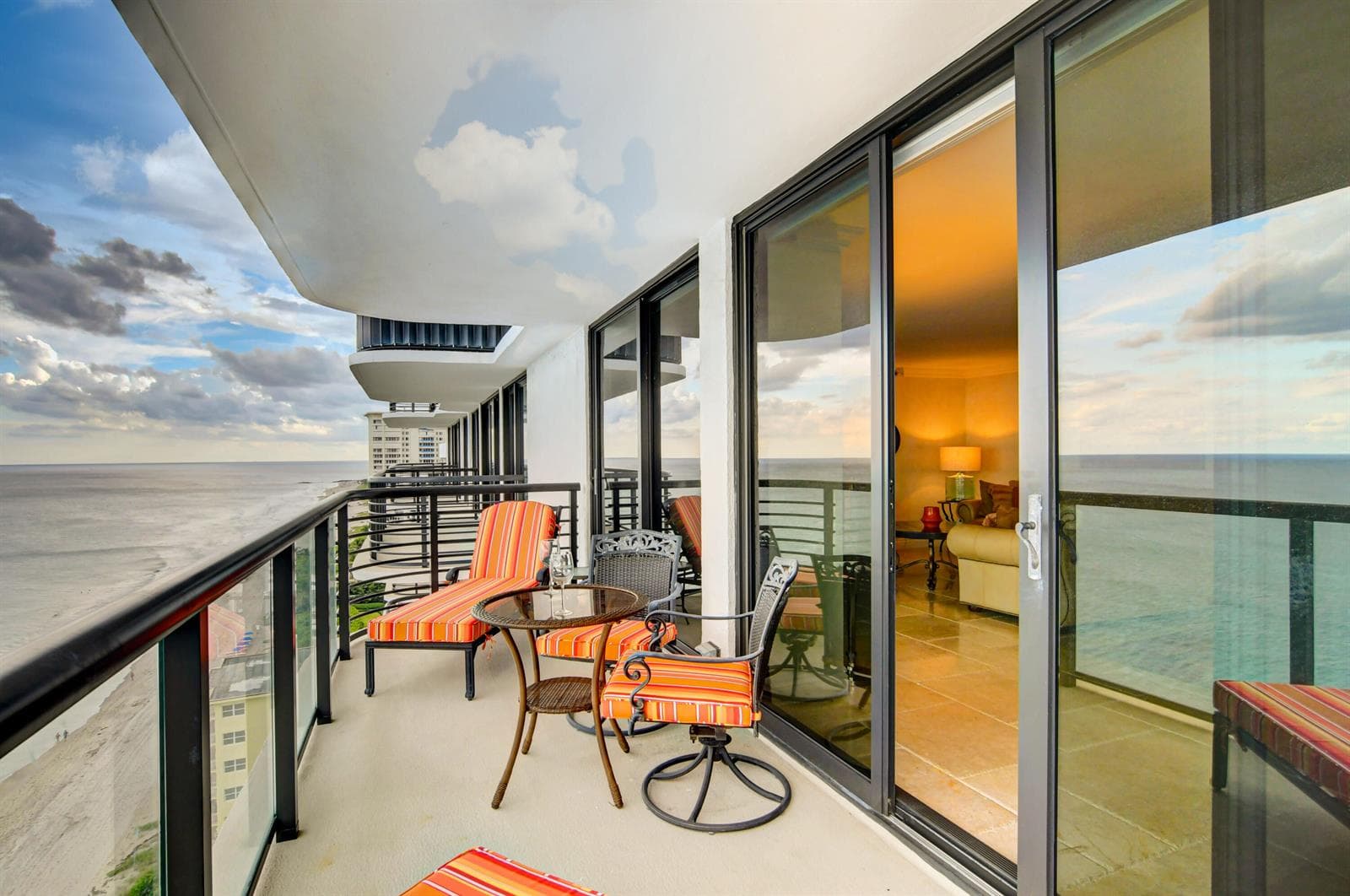 WOW! Endless Ocean Views!