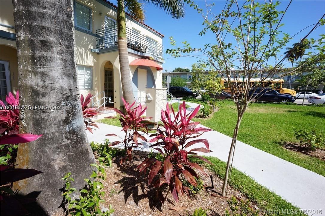 EVA CONDO · #105 in Miami Beach - Photo 17