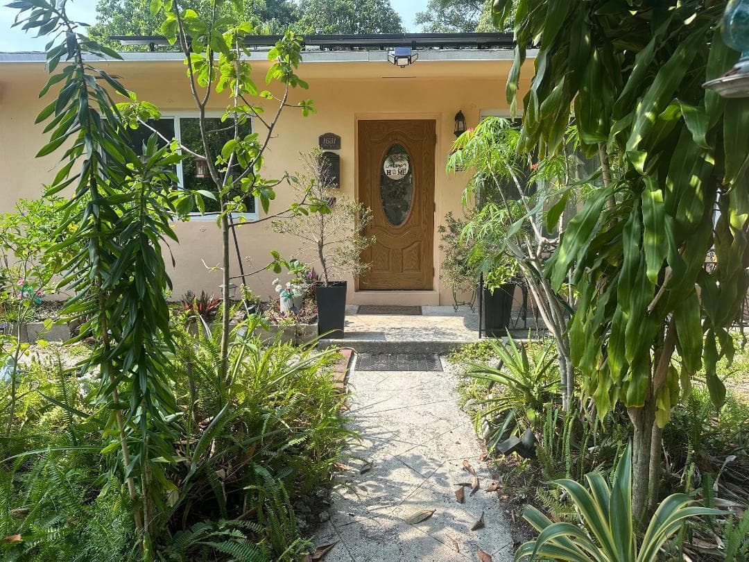 1631 front door