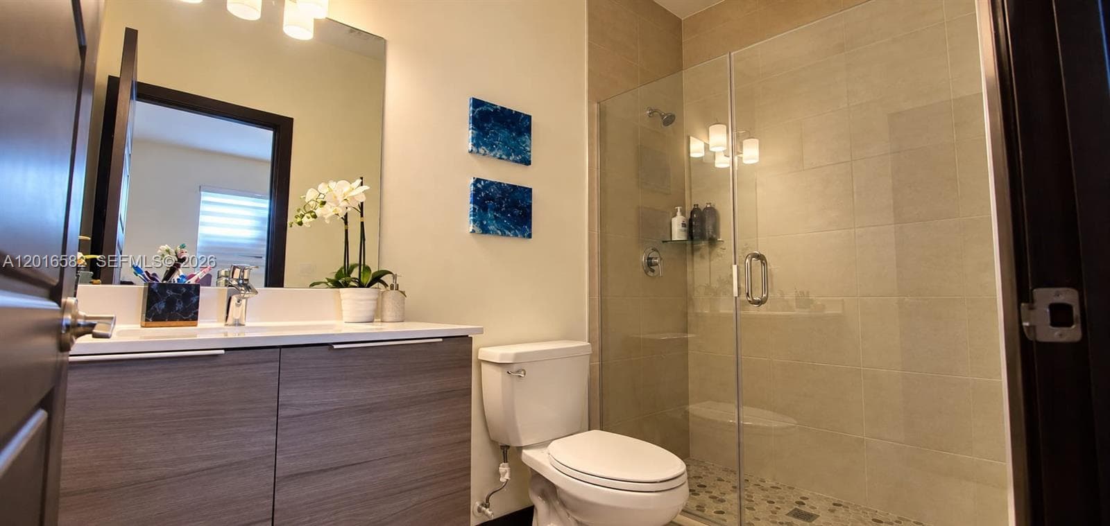 Full Bath - 2nd Master Bed