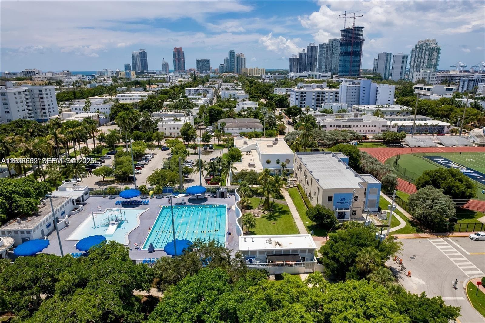 Delphinecondo · #3 in Miami Beach - Photo 16