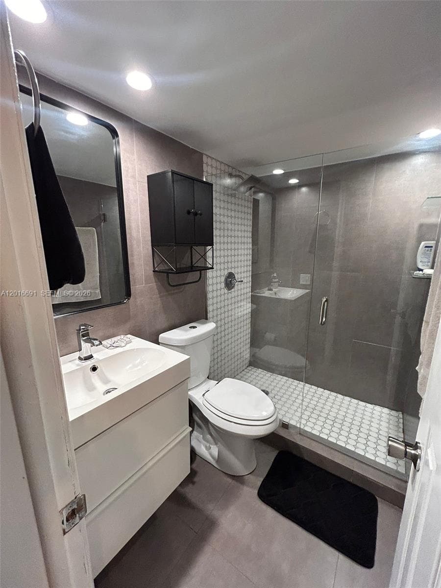 NO BAY WHITE HOUSE NO 2 C · #B110 in North Bay Village - Photo 9