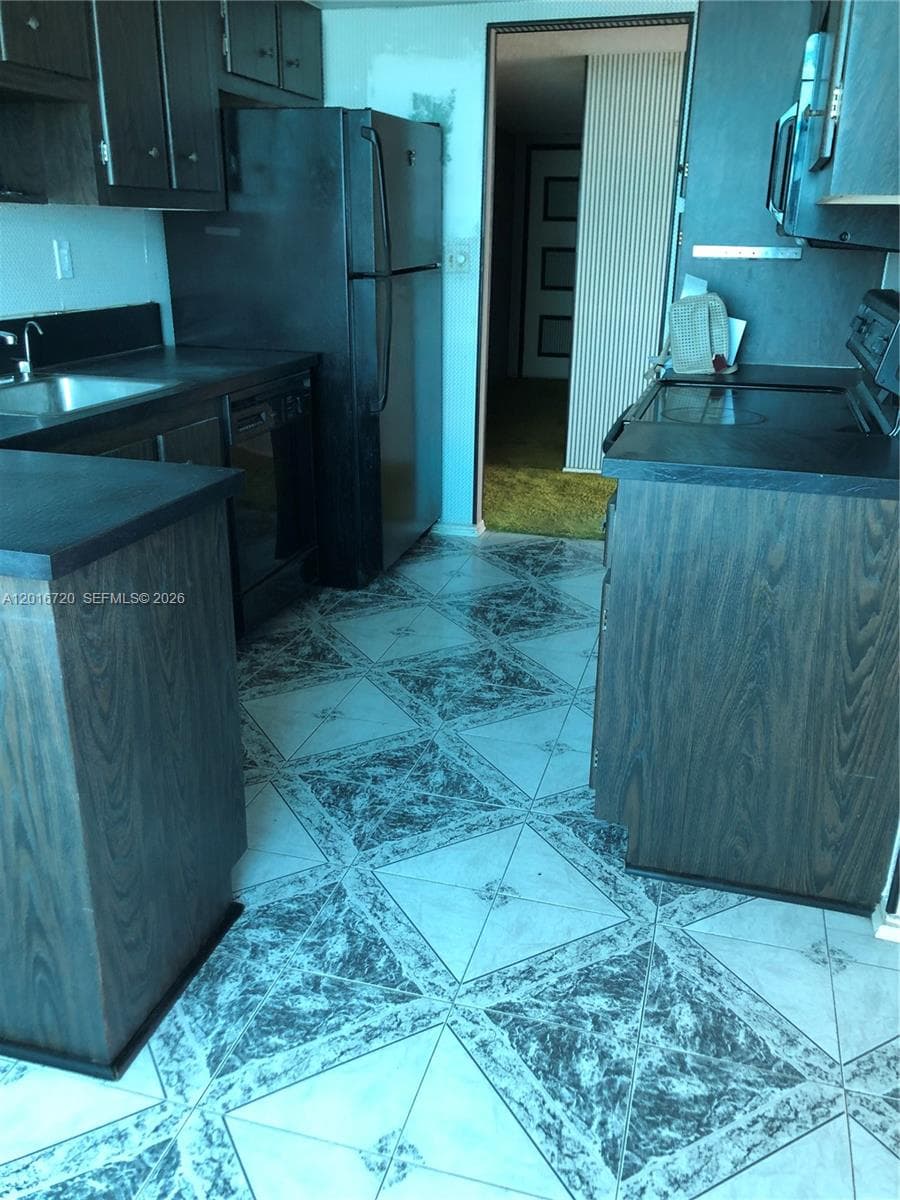 Del Prado · #1405 in Aventura - Photo 5