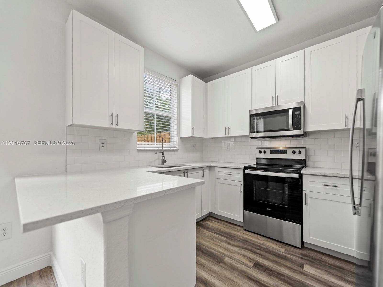 1426 SE 26th Ave photo 12