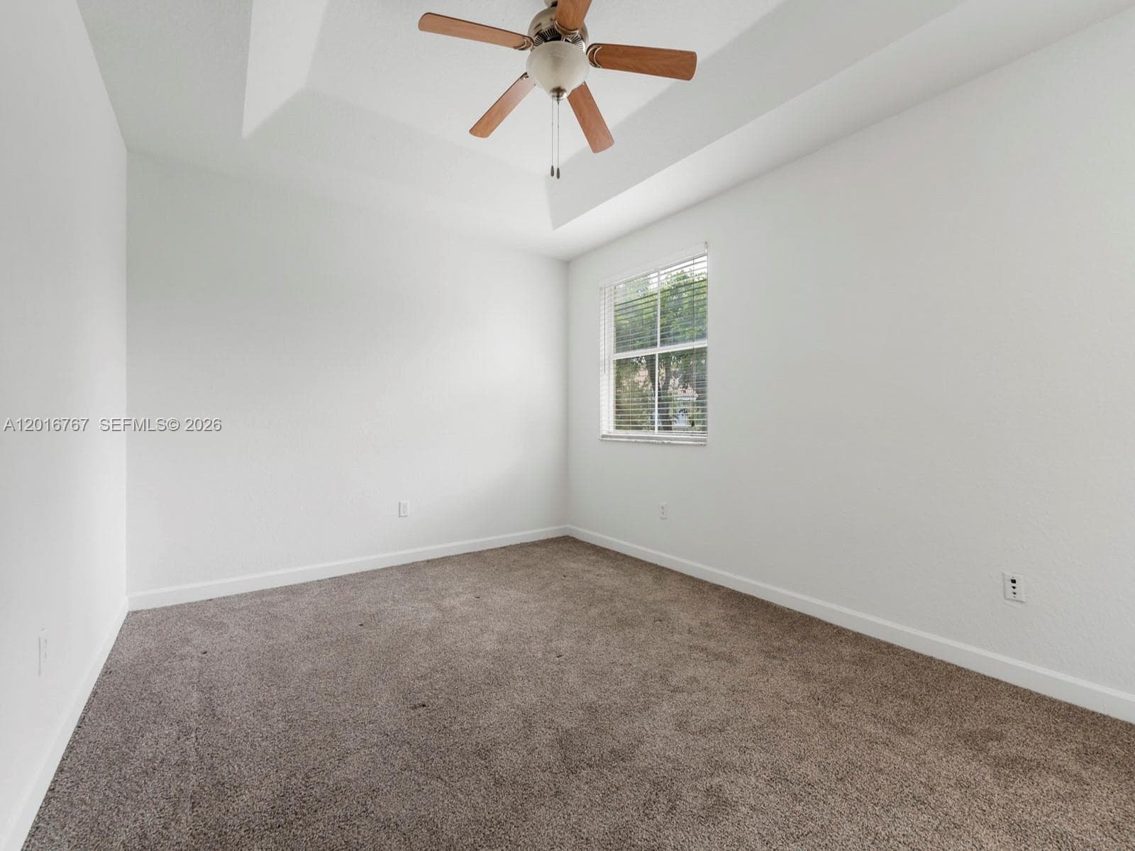 1426 SE 26th Ave photo 28