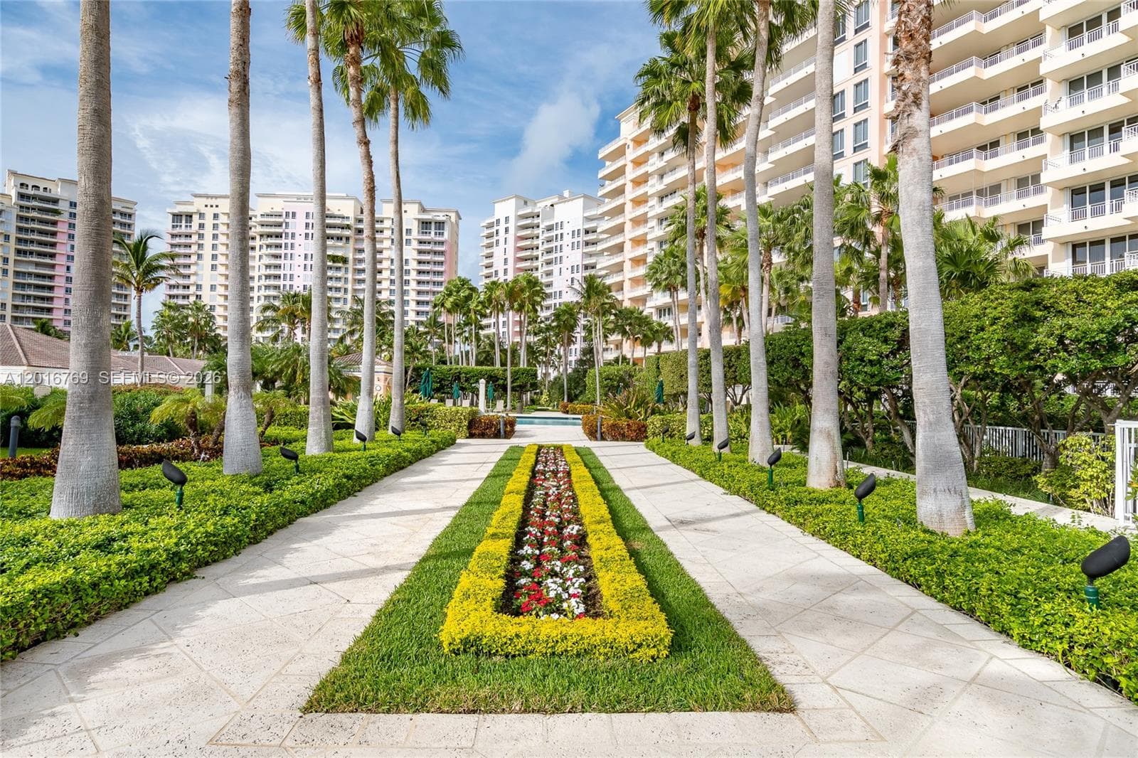 Lake Villa Two · #402 in Key Biscayne - Photo 20