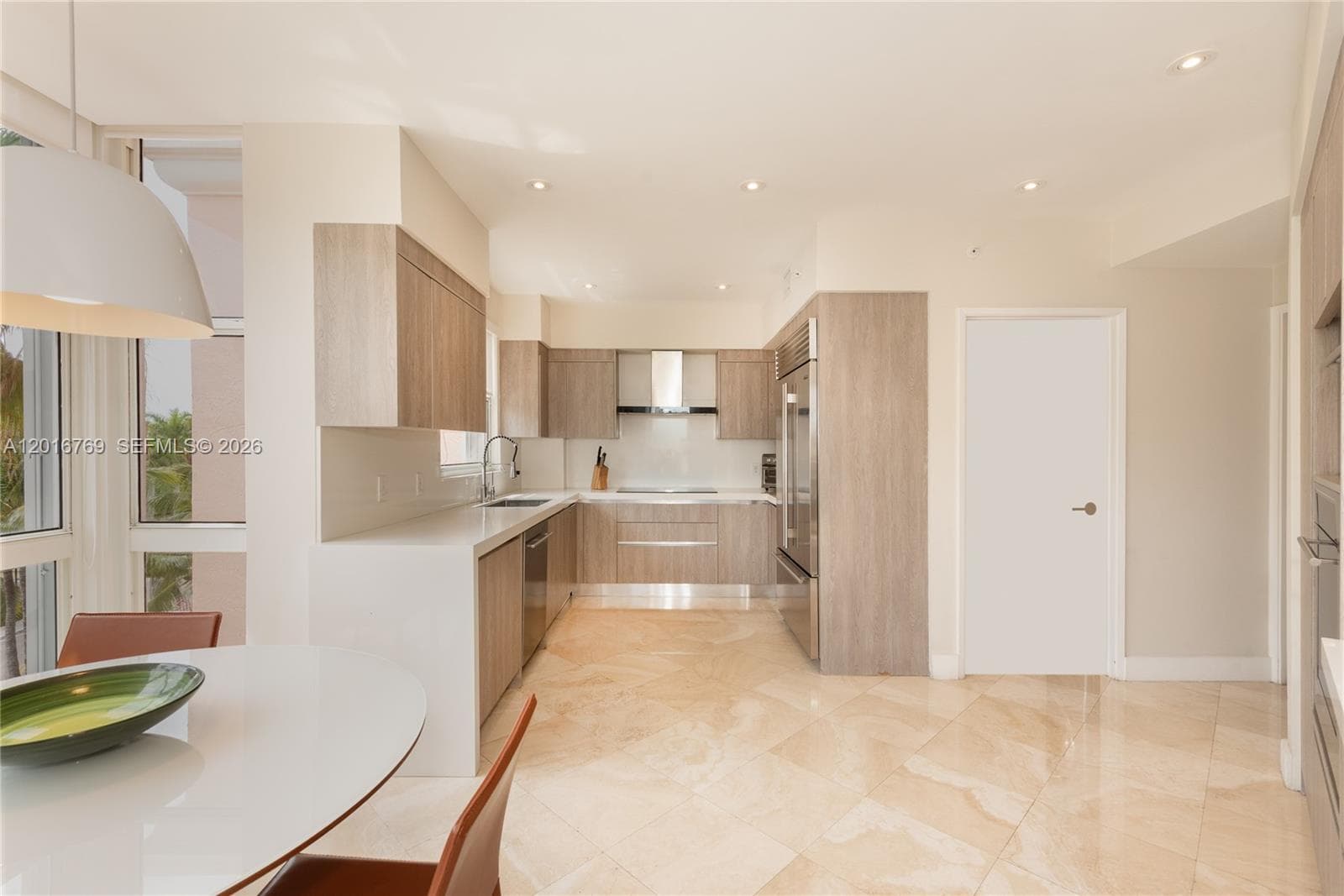Lake Villa Two · #402 in Key Biscayne - Photo 10