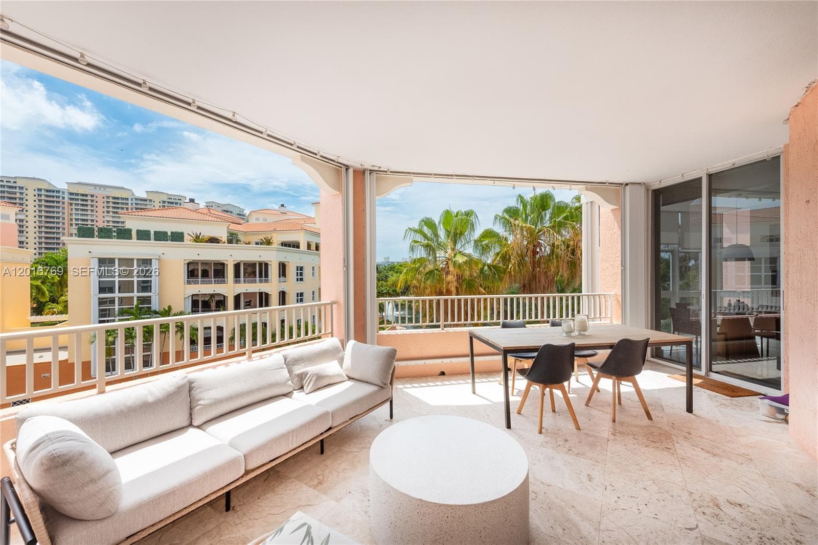 Lake Villa Two · #402 in Key Biscayne - Photo 11