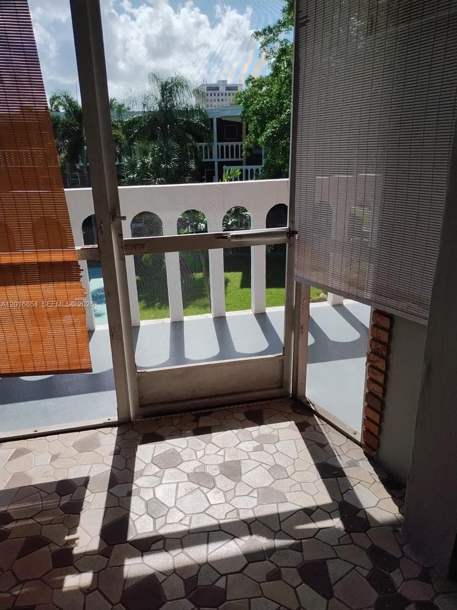 ELDORADO PLAZA EAST CONDO · #10C in Hallandale Beach - Photo 30
