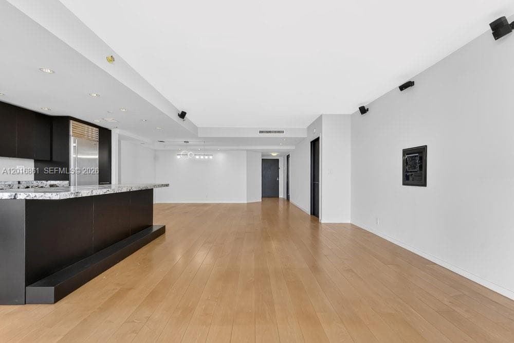 HARBOR TWS · #1801 in Aventura - Photo 12