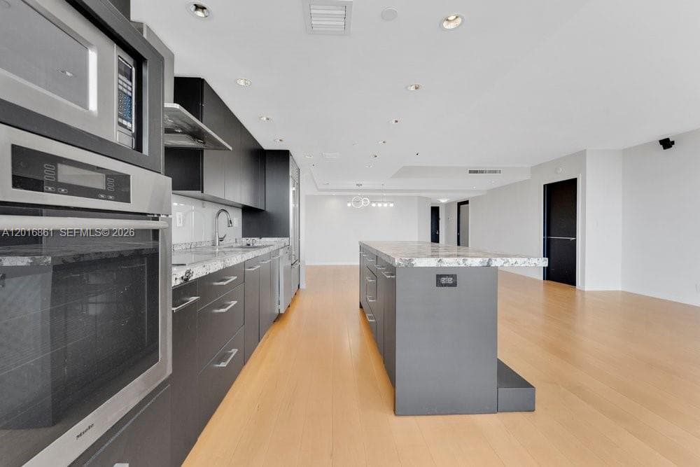 HARBOR TWS · #1801 in Aventura - Photo 14