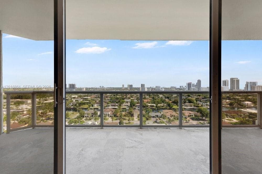 HARBOR TWS · #1801 in Aventura - Photo 41