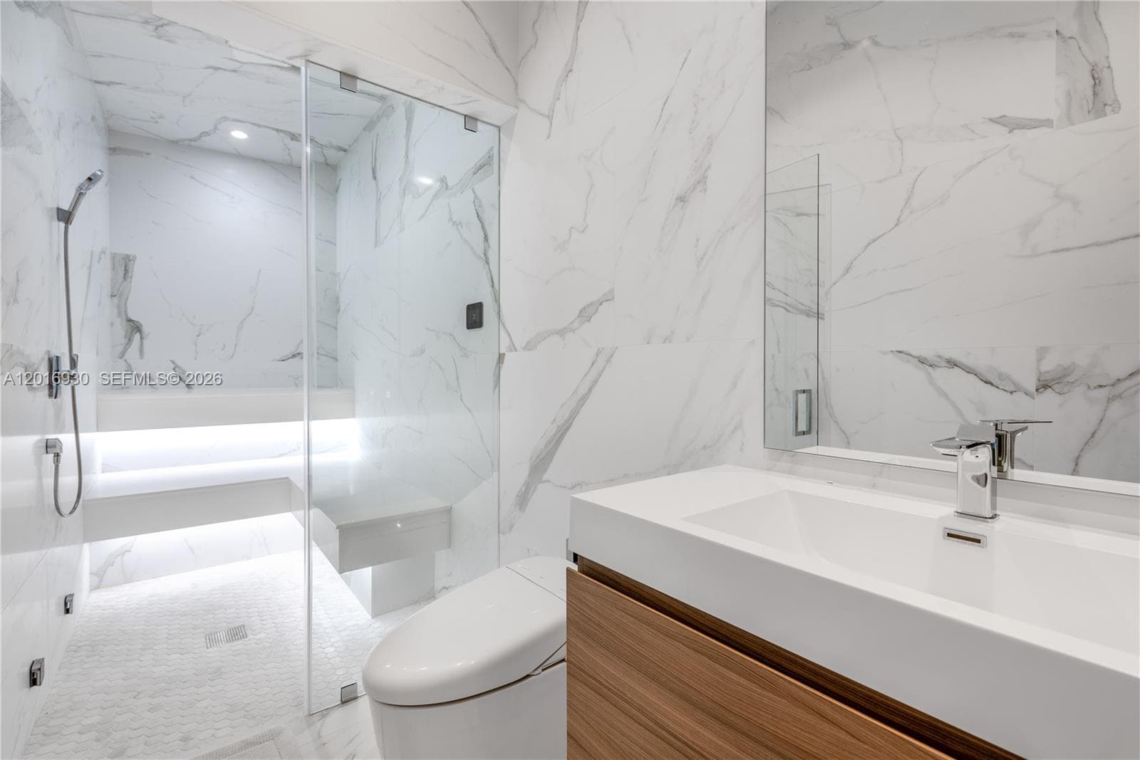 400 Tamarind Dr photo 43