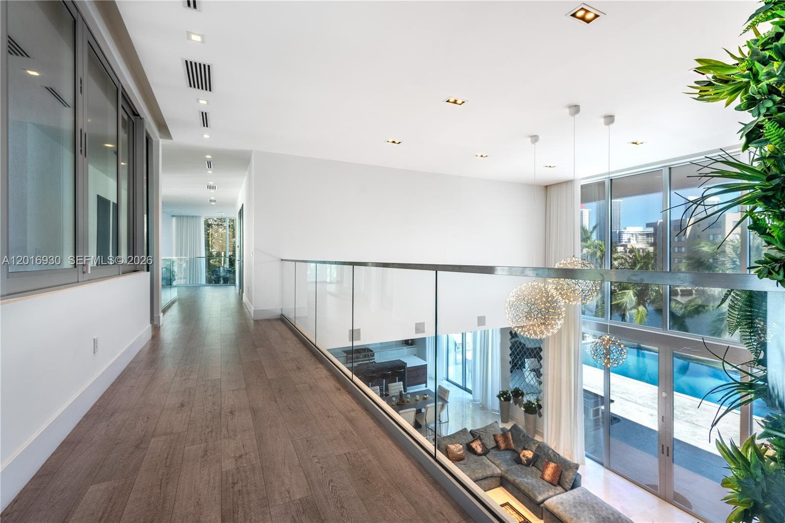 400 Tamarind Dr photo 36