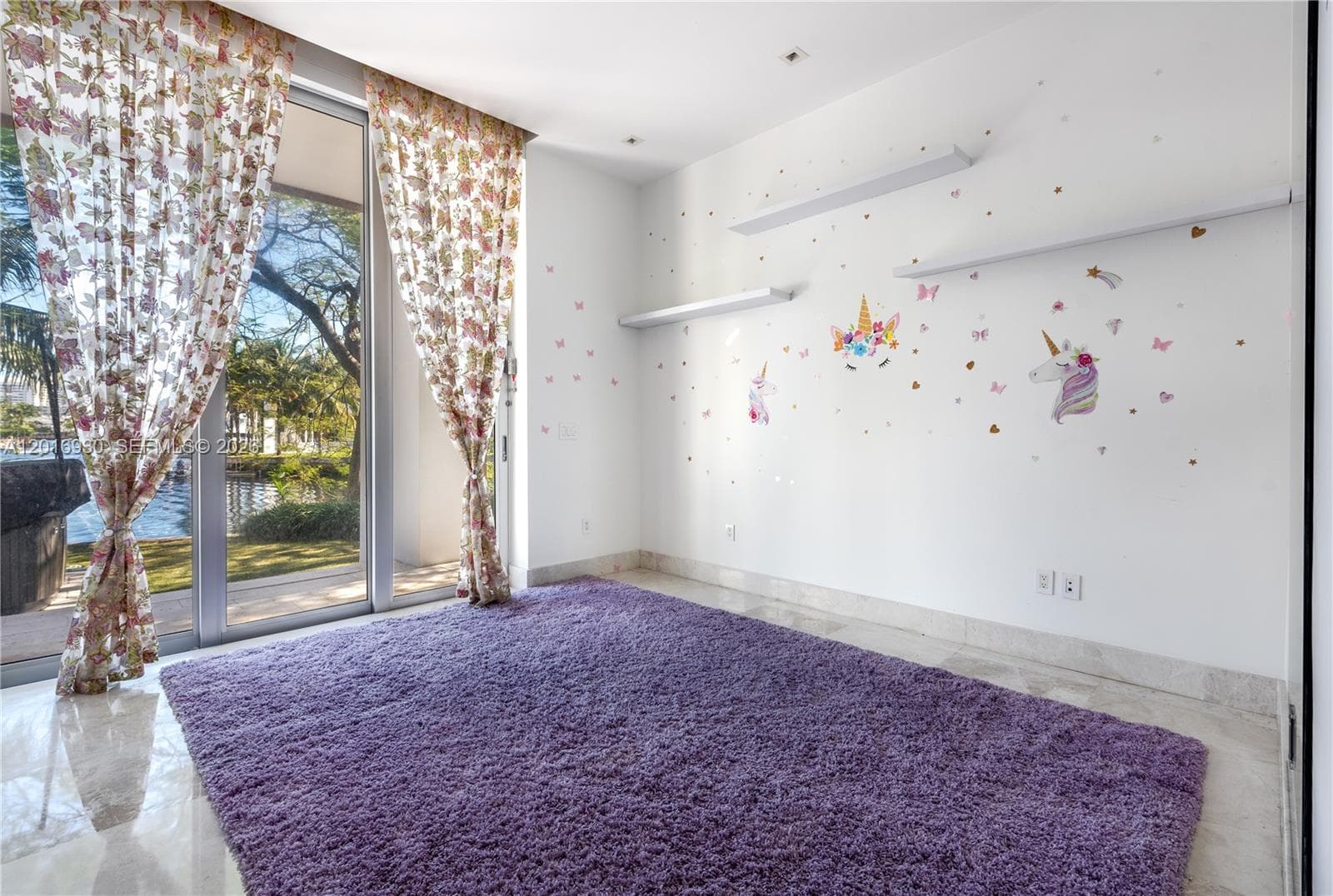400 Tamarind Dr photo 28
